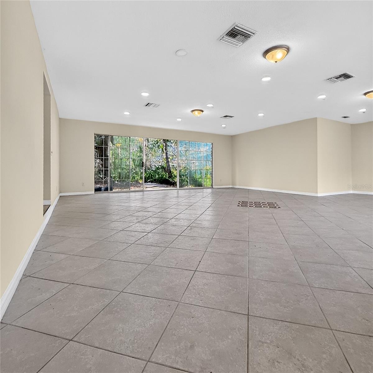 Image 24 of 24 For 17220 Estes Road