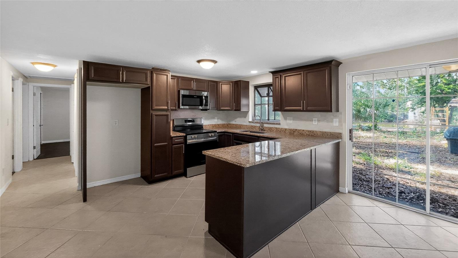 Image 4 of 24 For 17220 Estes Road