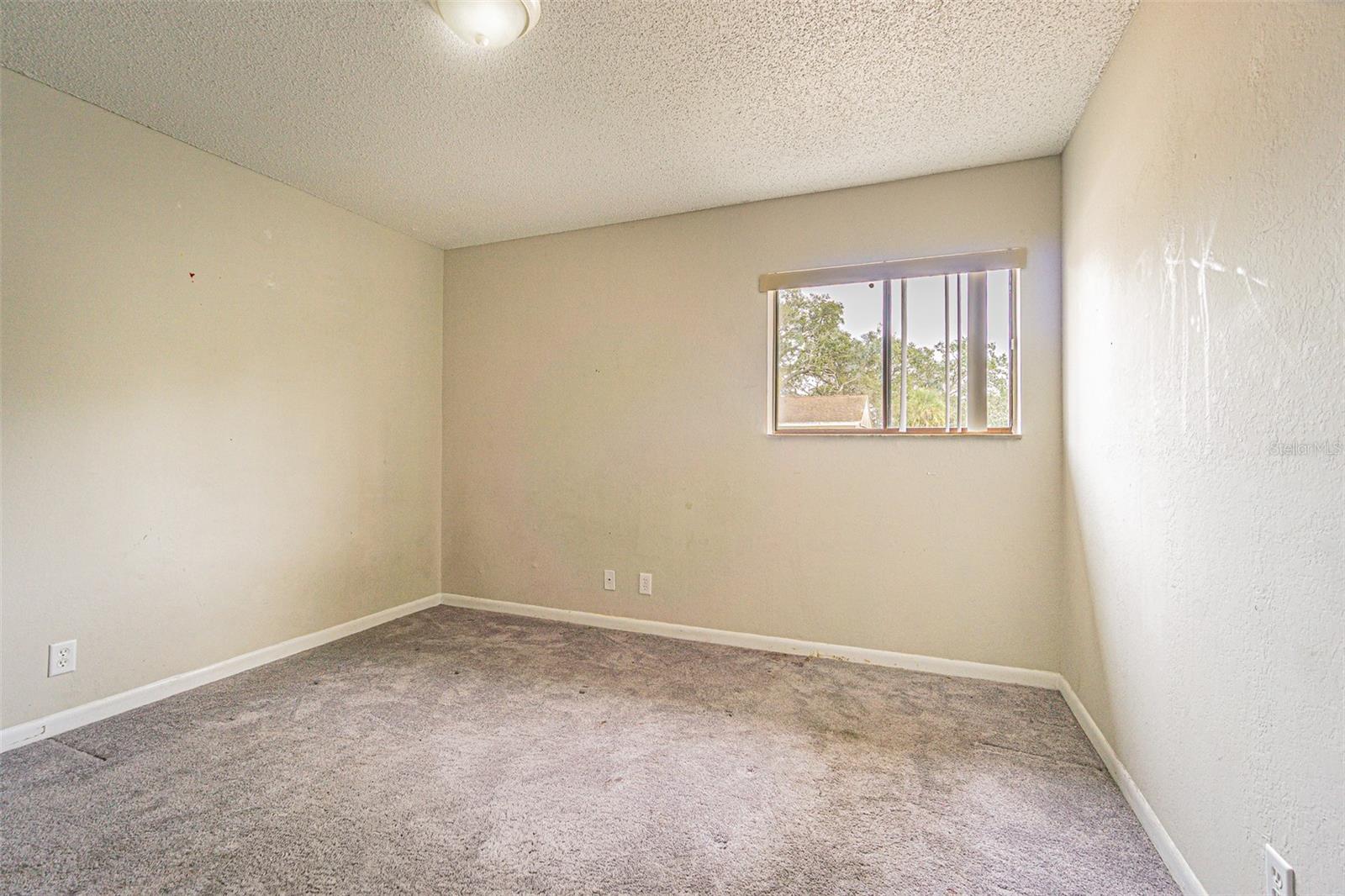 Image 10 of 21 For 8622 Cattail Drive 152