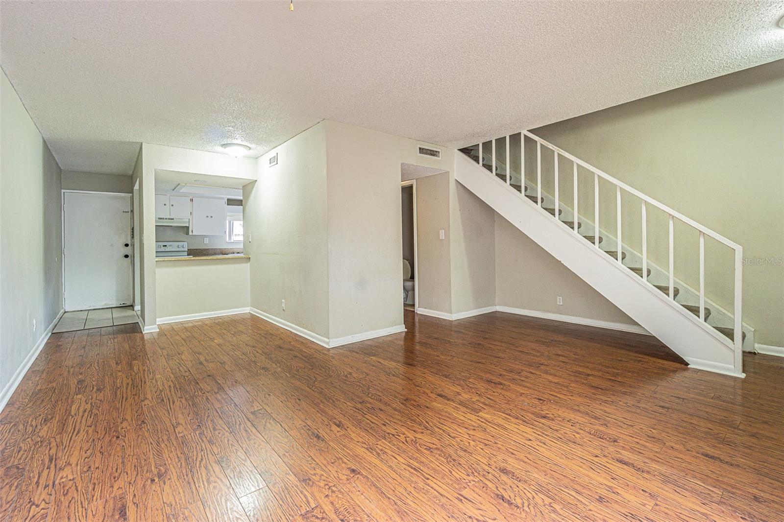 Image 6 of 21 For 8622 Cattail Drive 152