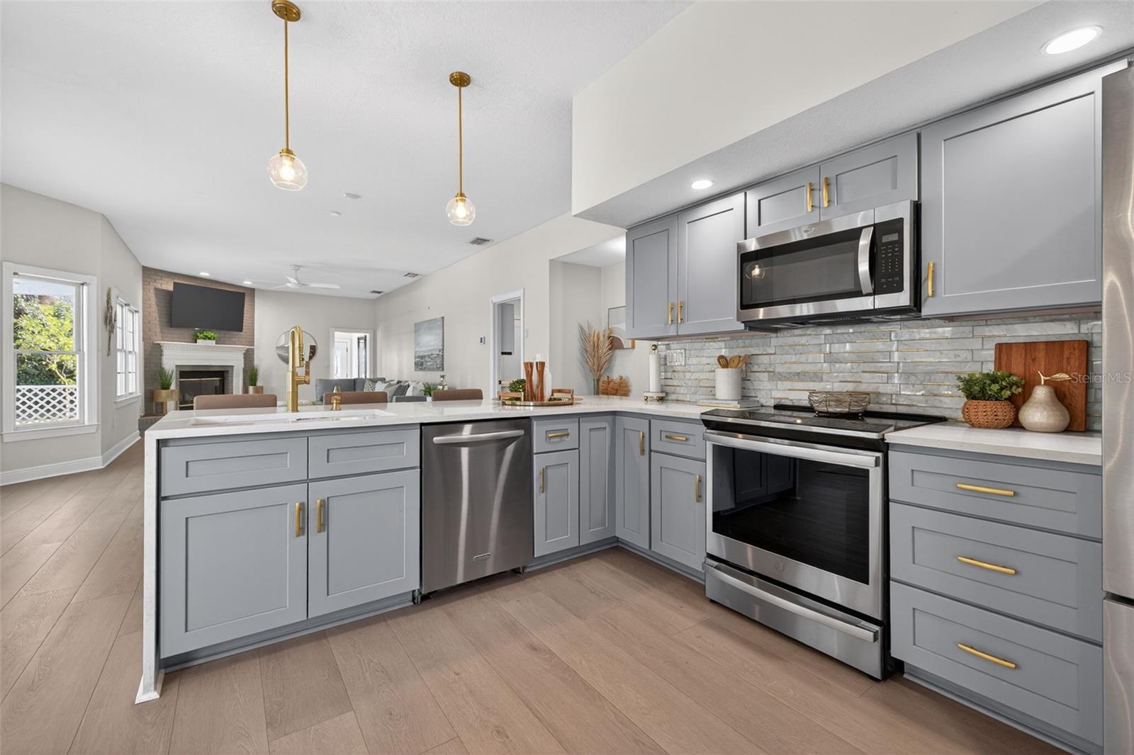 Image 12 of 45 For 8667 Burning Tree Circle