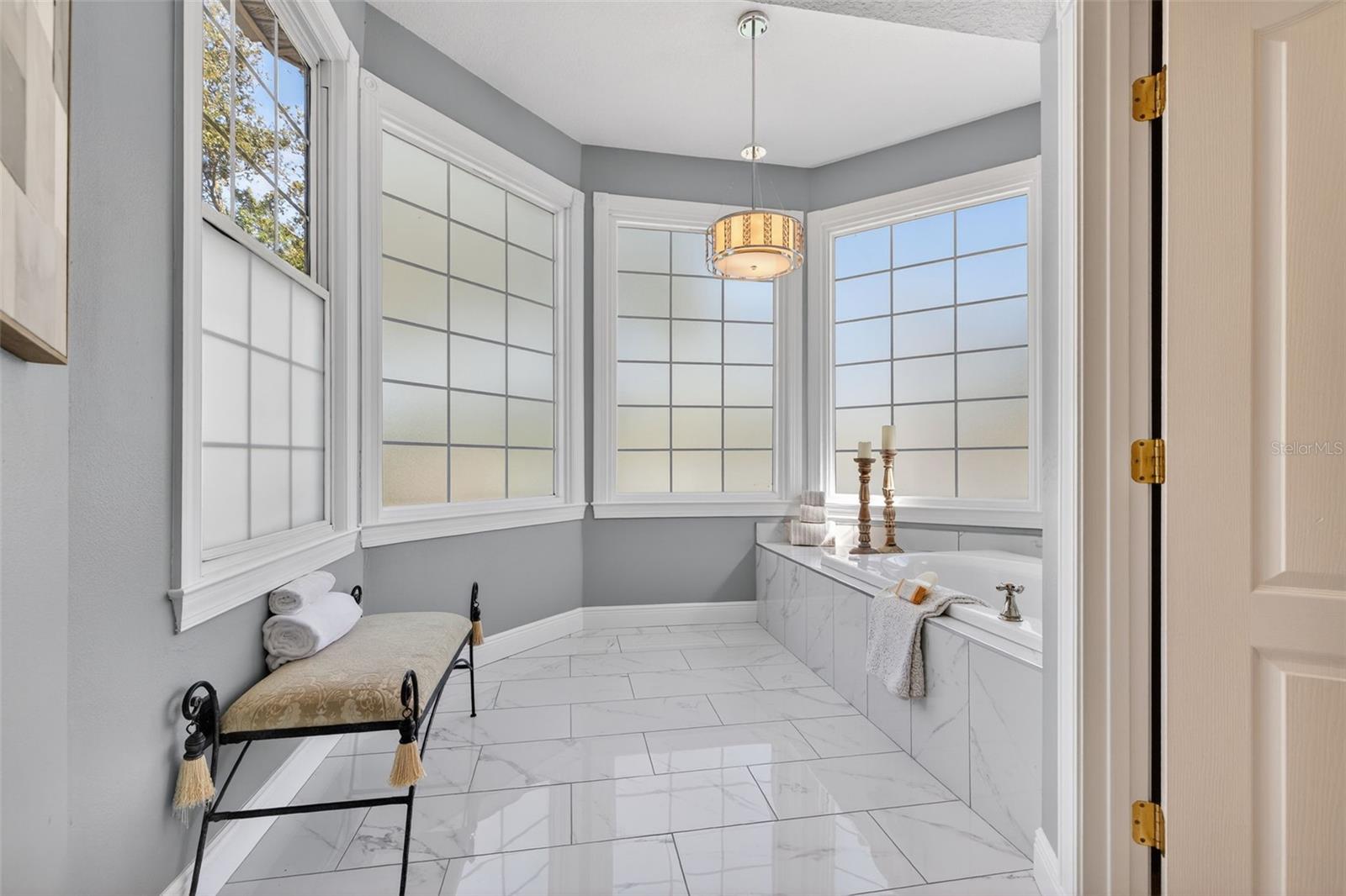 Image 30 of 45 For 8667 Burning Tree Circle