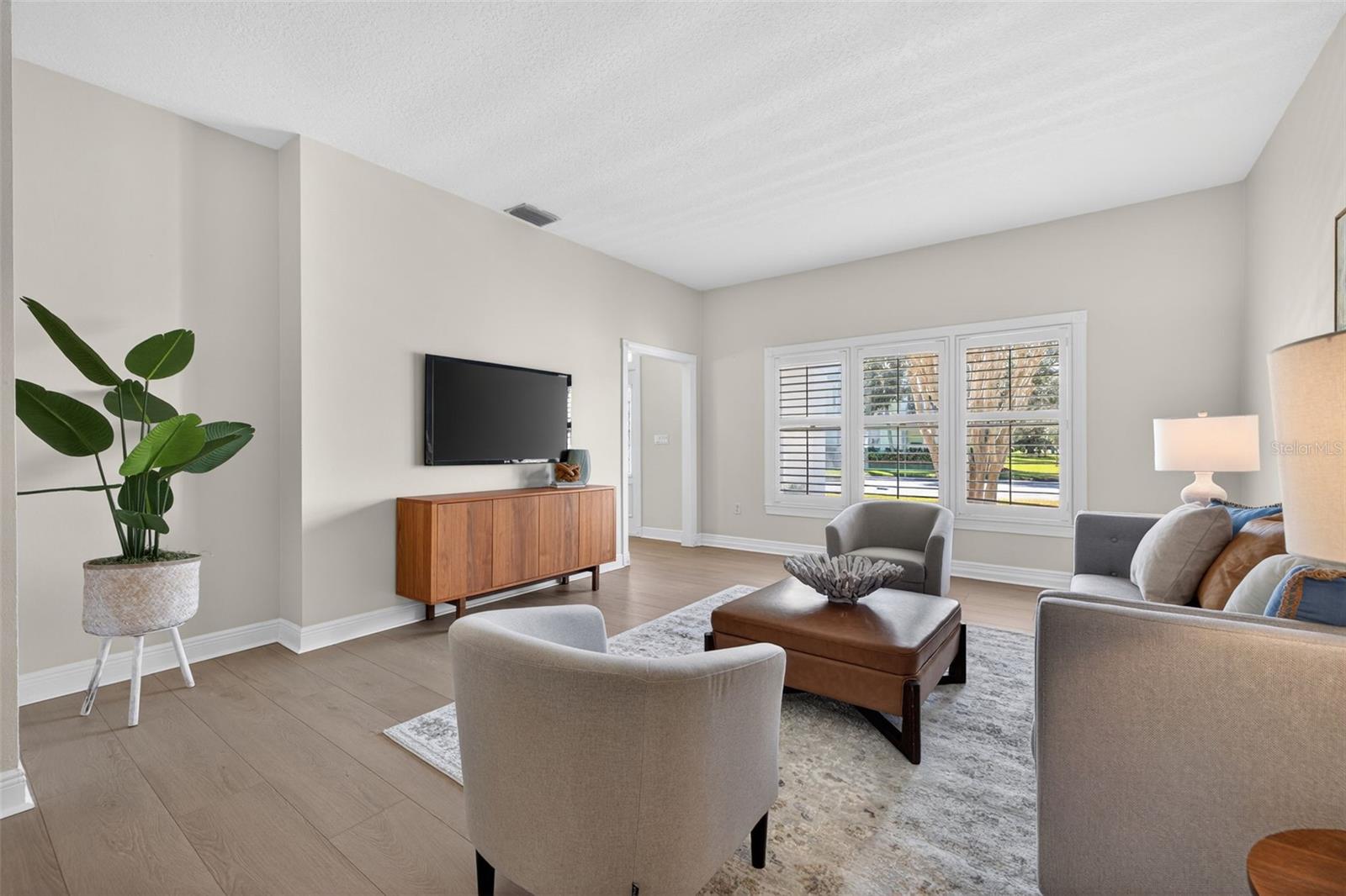 Image 5 of 45 For 8667 Burning Tree Circle