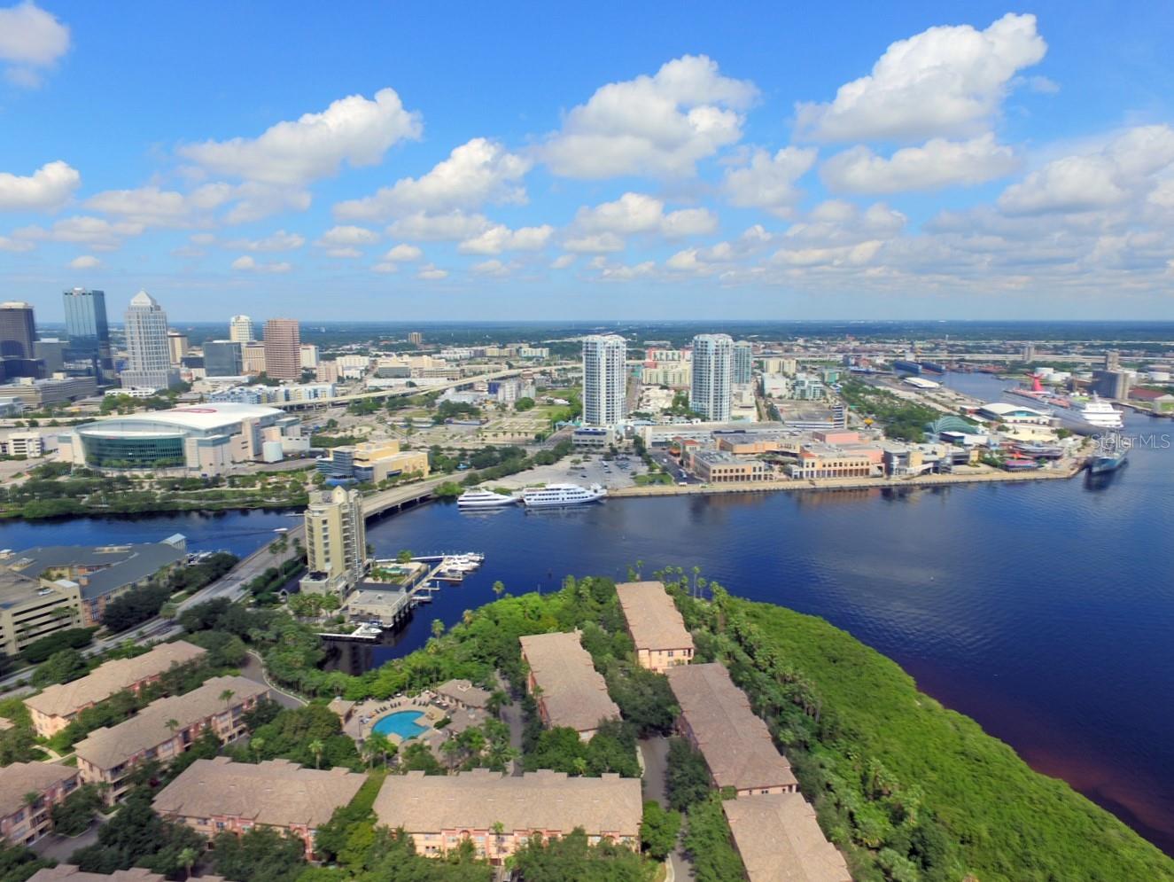 Image 38 of 40 For 704 Seagate Drive