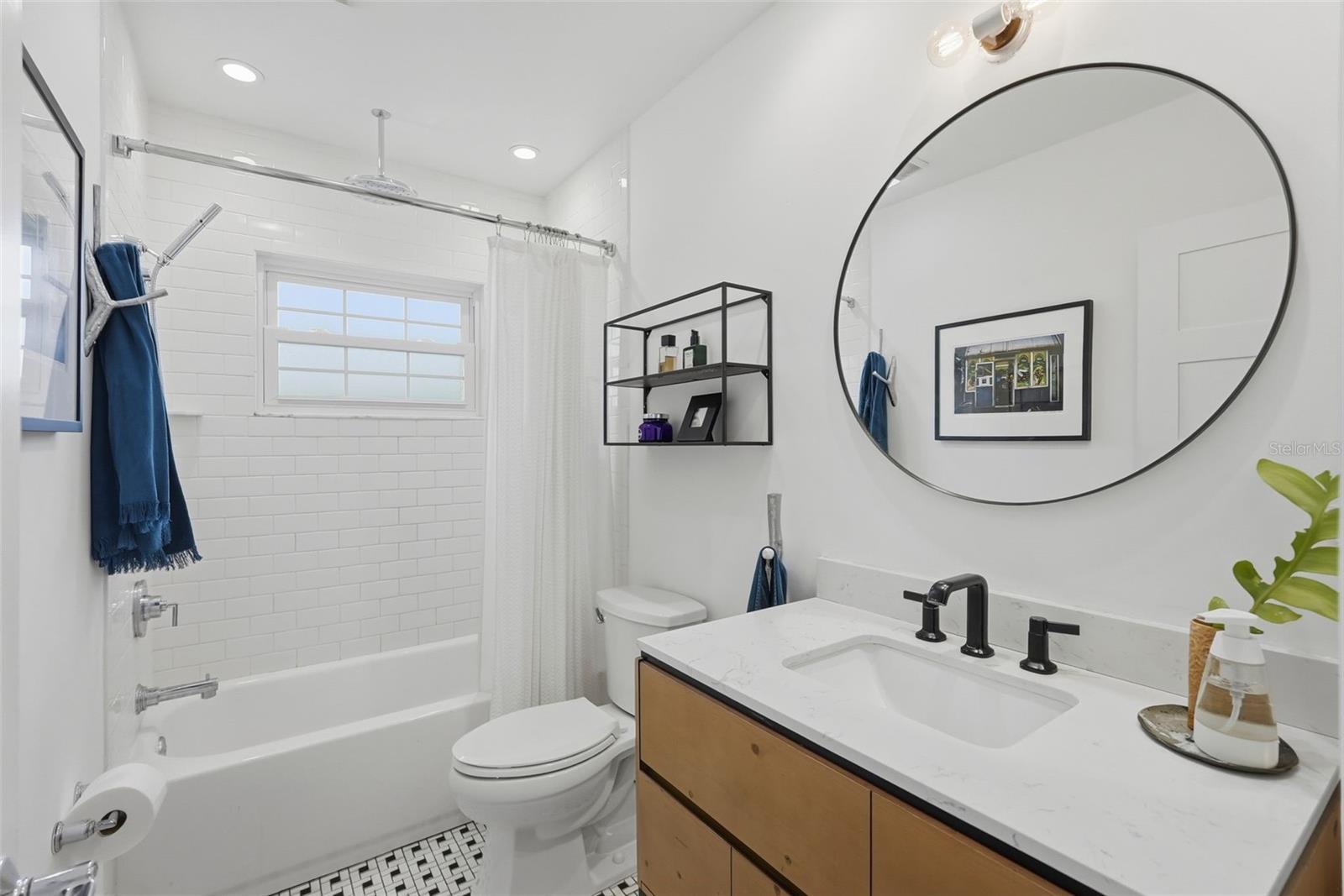 Image 13 of 40 For 1201 30th Avenue N