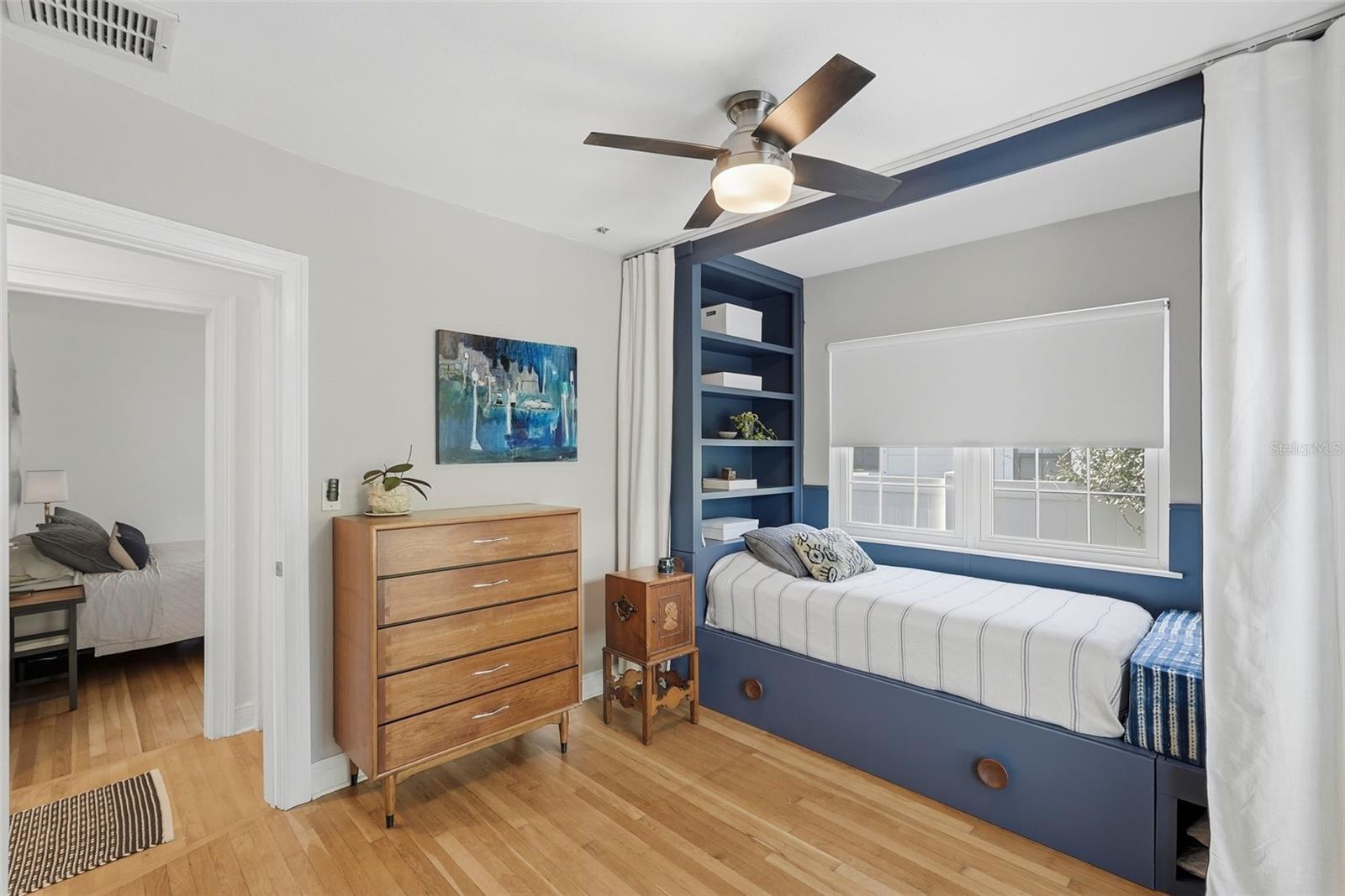 Image 15 of 40 For 1201 30th Avenue N