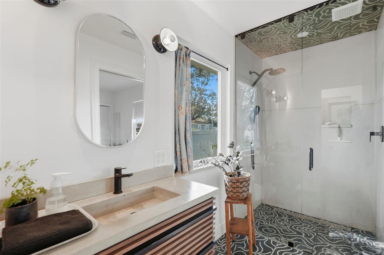 Image 19 of 40 For 1201 30th Avenue N