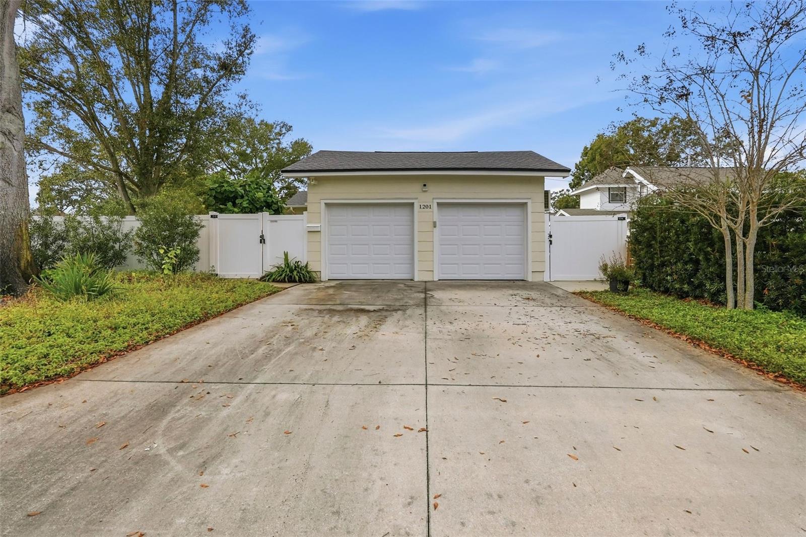 Image 26 of 40 For 1201 30th Avenue N