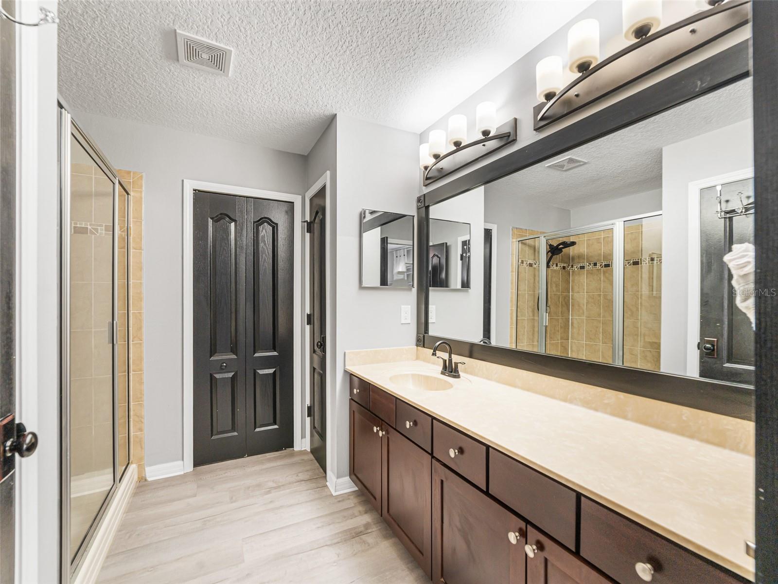 Image 24 of 32 For 15509 Long Cypress Drive