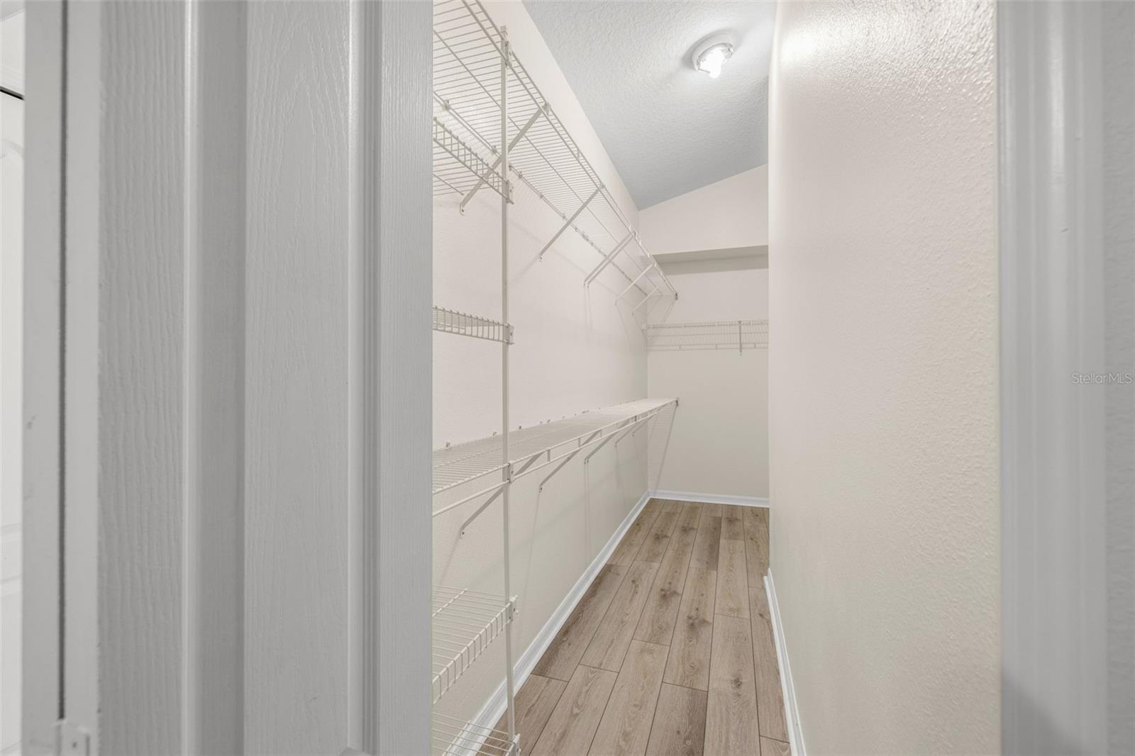 Image 19 of 35 For 25818 Bloomsbury Court