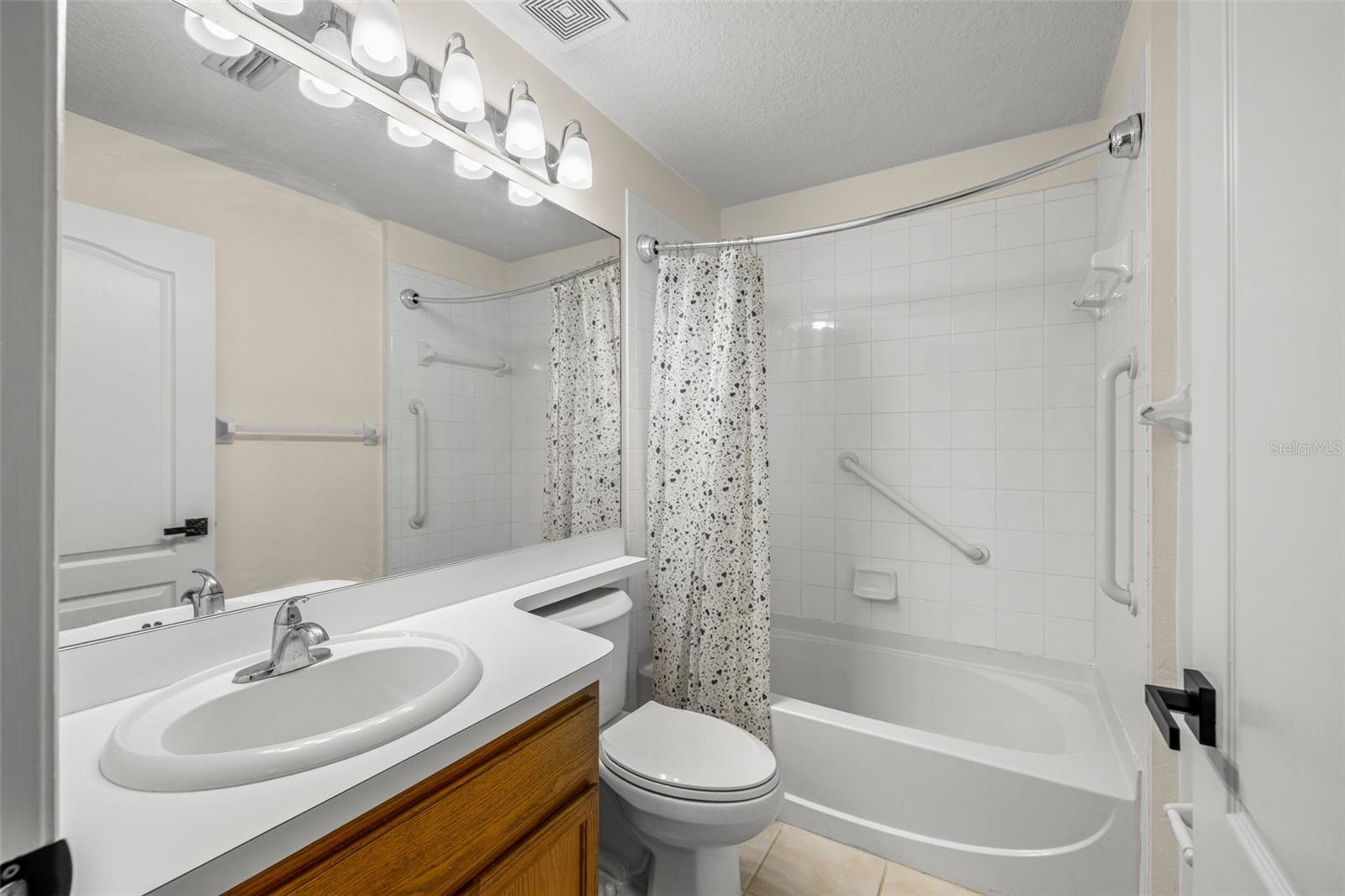 Image 22 of 35 For 25818 Bloomsbury Court