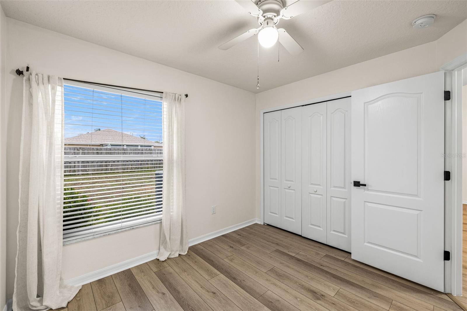 Image 23 of 35 For 25818 Bloomsbury Court