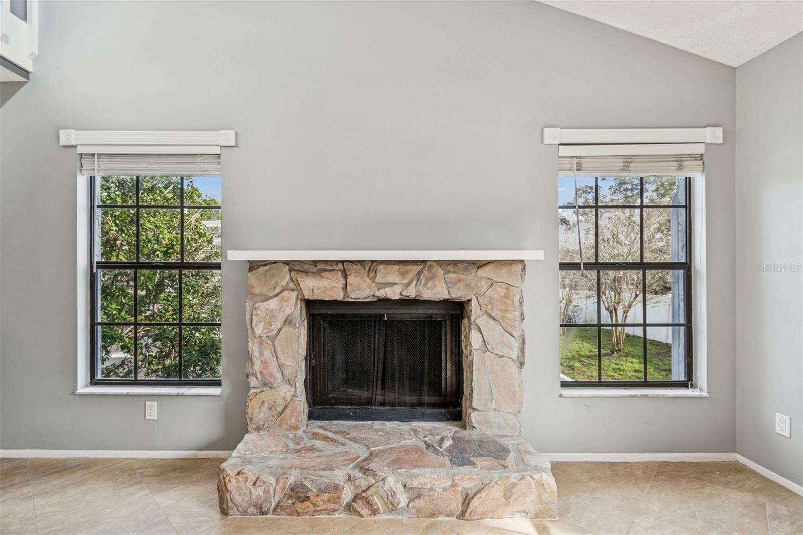 Image 11 of 29 For 5732 Calais Boulevard N 6