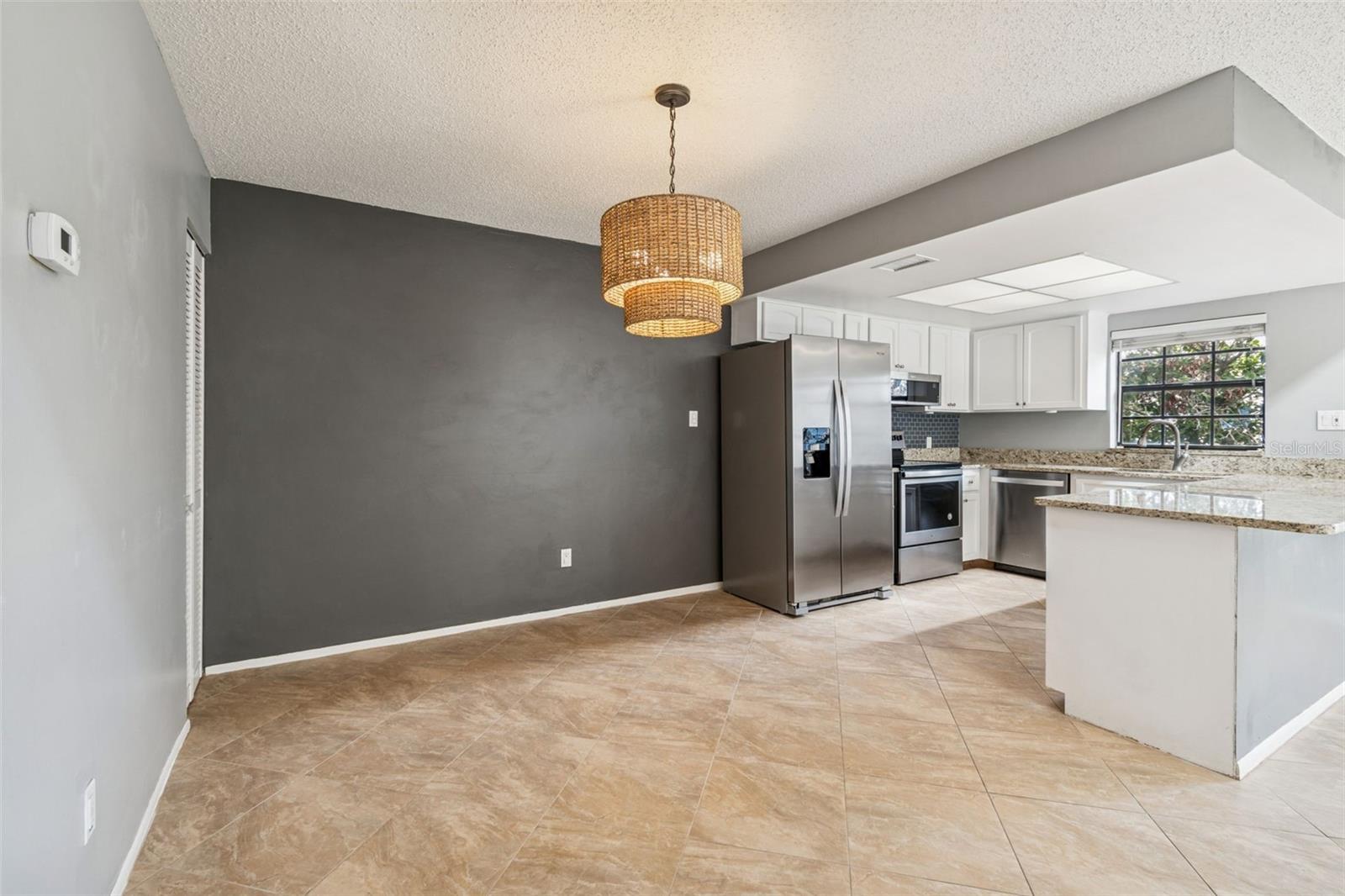 Image 13 of 29 For 5732 Calais Boulevard N 6