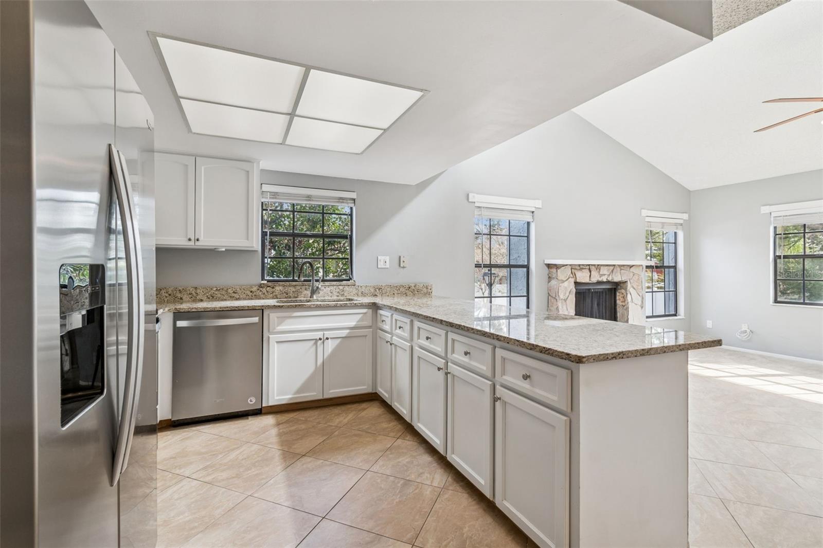 Image 14 of 29 For 5732 Calais Boulevard N 6