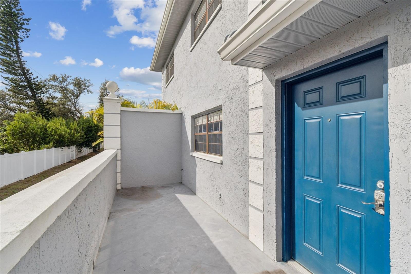 Image 4 of 29 For 5732 Calais Boulevard N 6