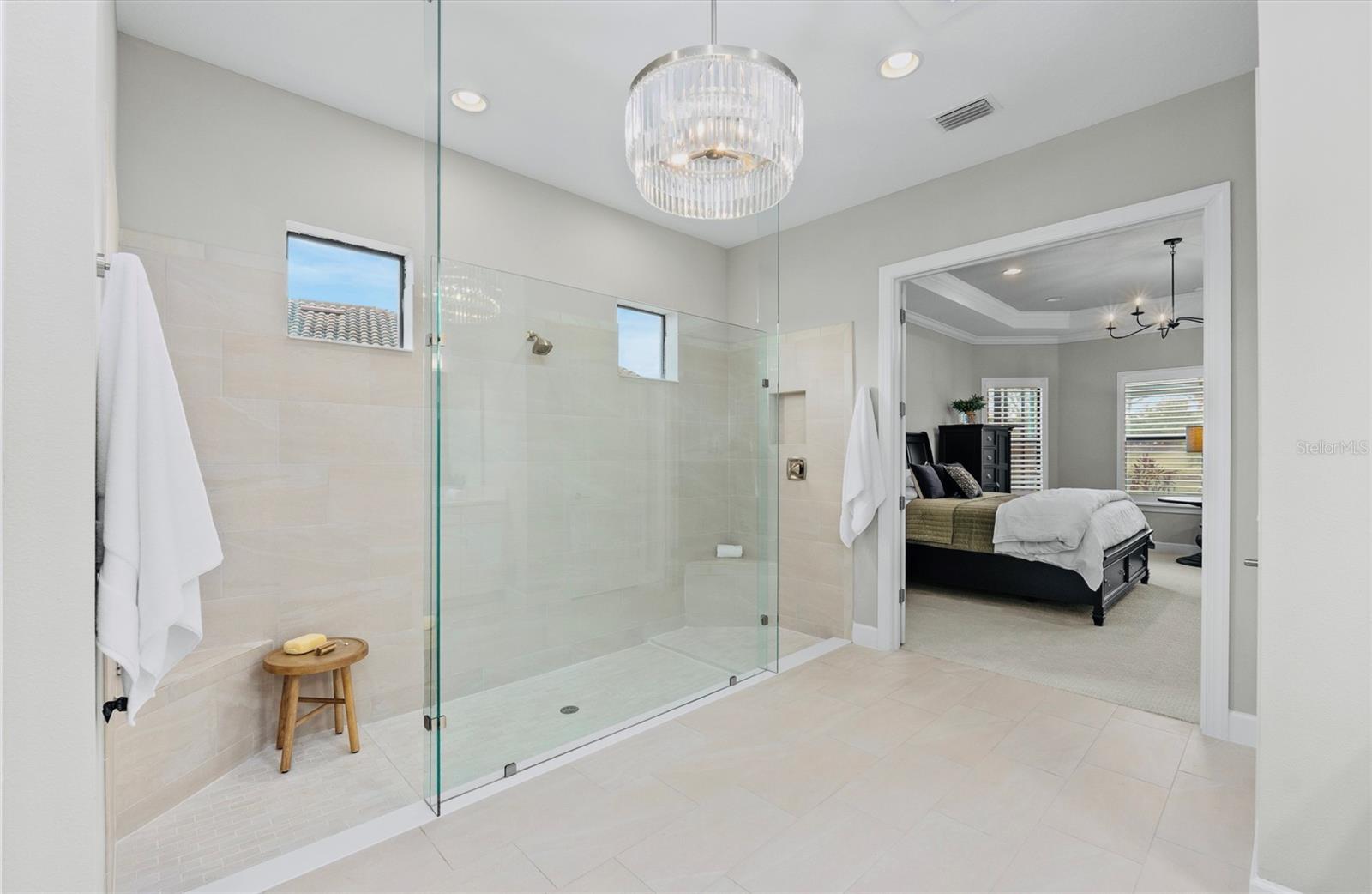 Listing photo id 12 for 11411 Juglans Drive