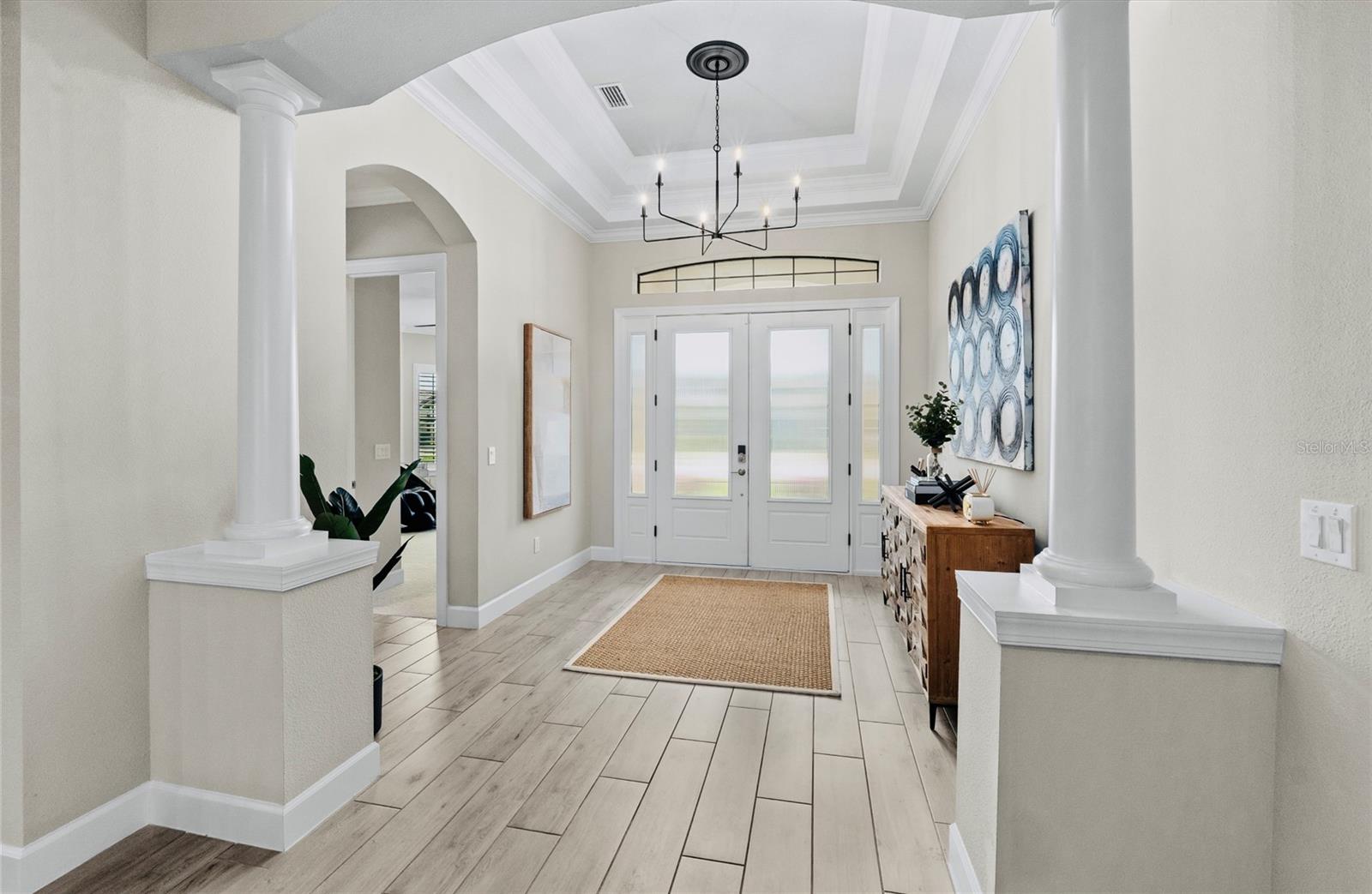 Listing photo id 1 for 11411 Juglans Drive