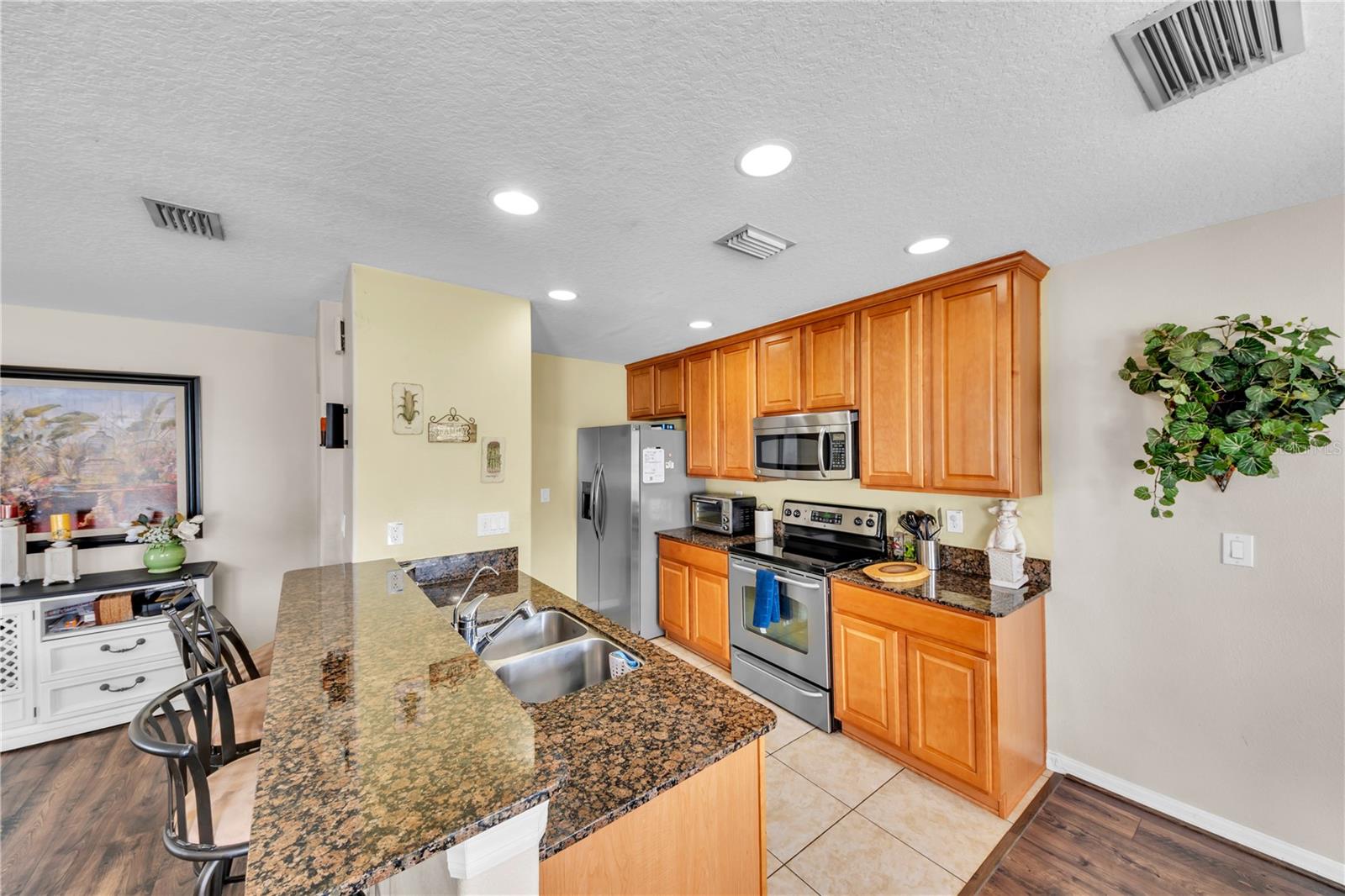 Image 7 of 35 For 3323 Thistledown Lane