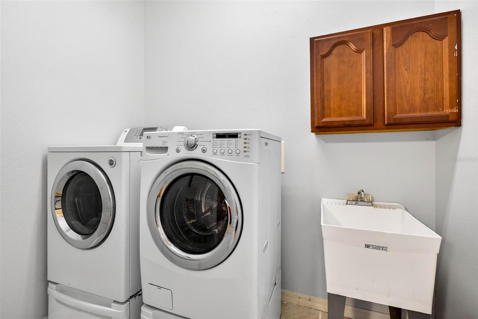 Image 15 of 65 For 1923 Rutherford Drive