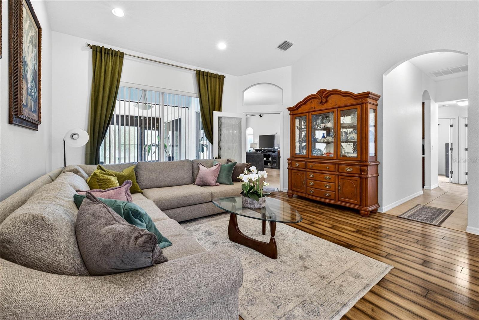 Image 22 of 65 For 1923 Rutherford Drive