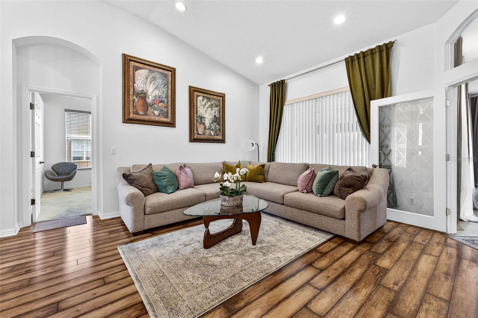 Image 23 of 65 For 1923 Rutherford Drive