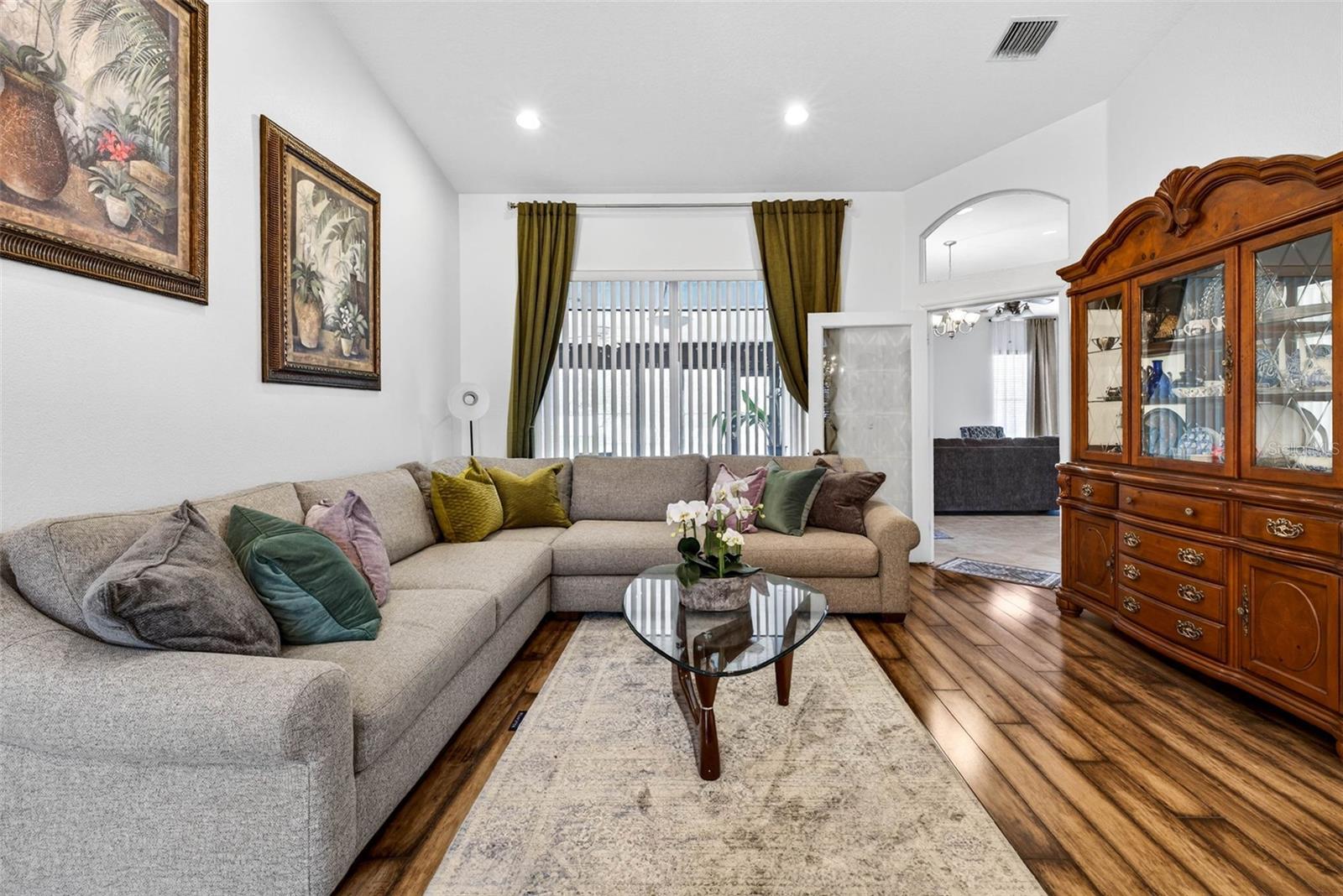 Image 5 of 65 For 1923 Rutherford Drive