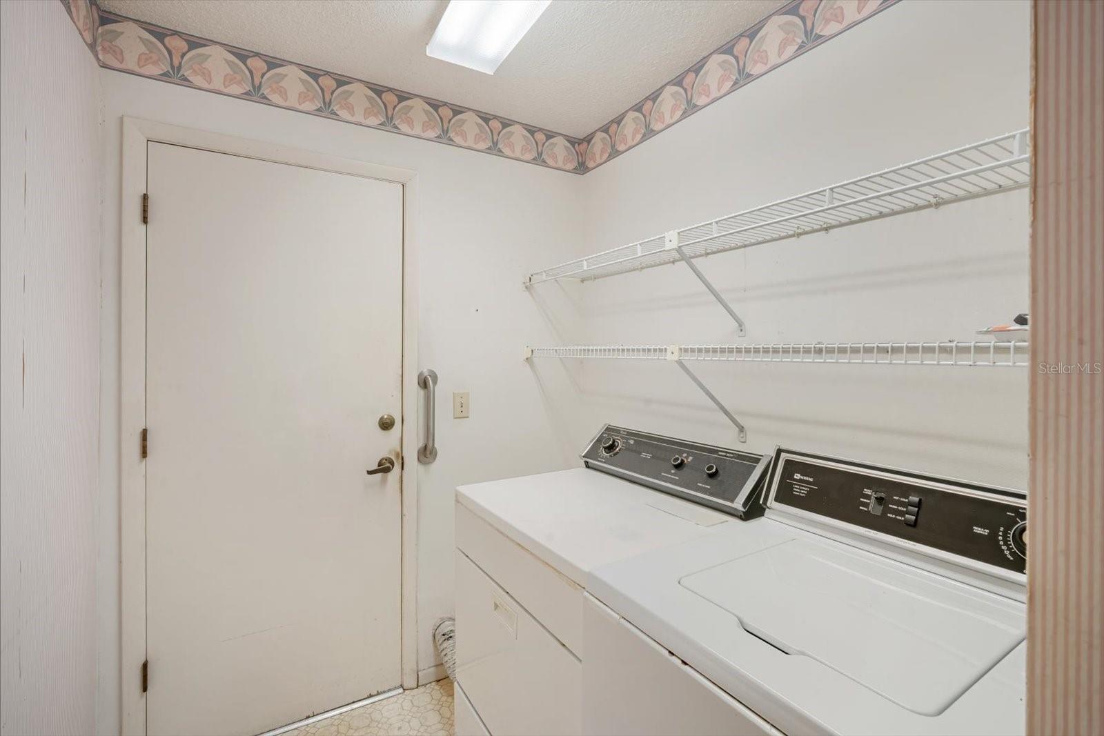 Image 17 of 34 For 2309 Walden Place N