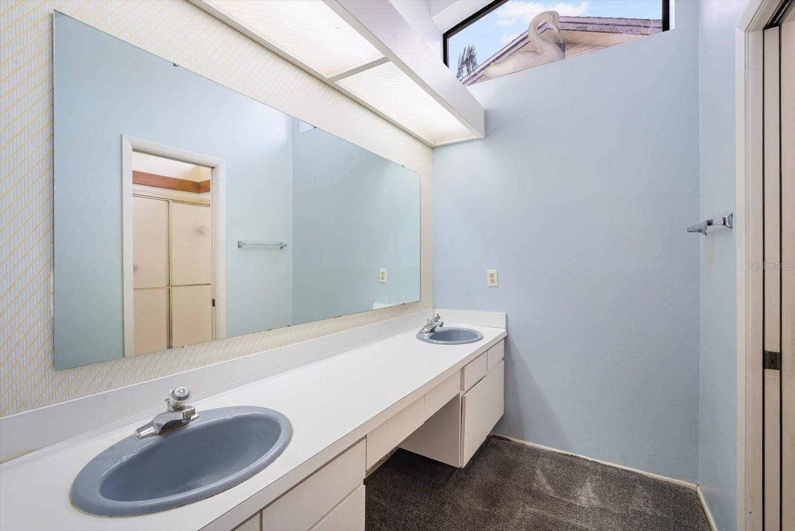 Image 22 of 34 For 2309 Walden Place N