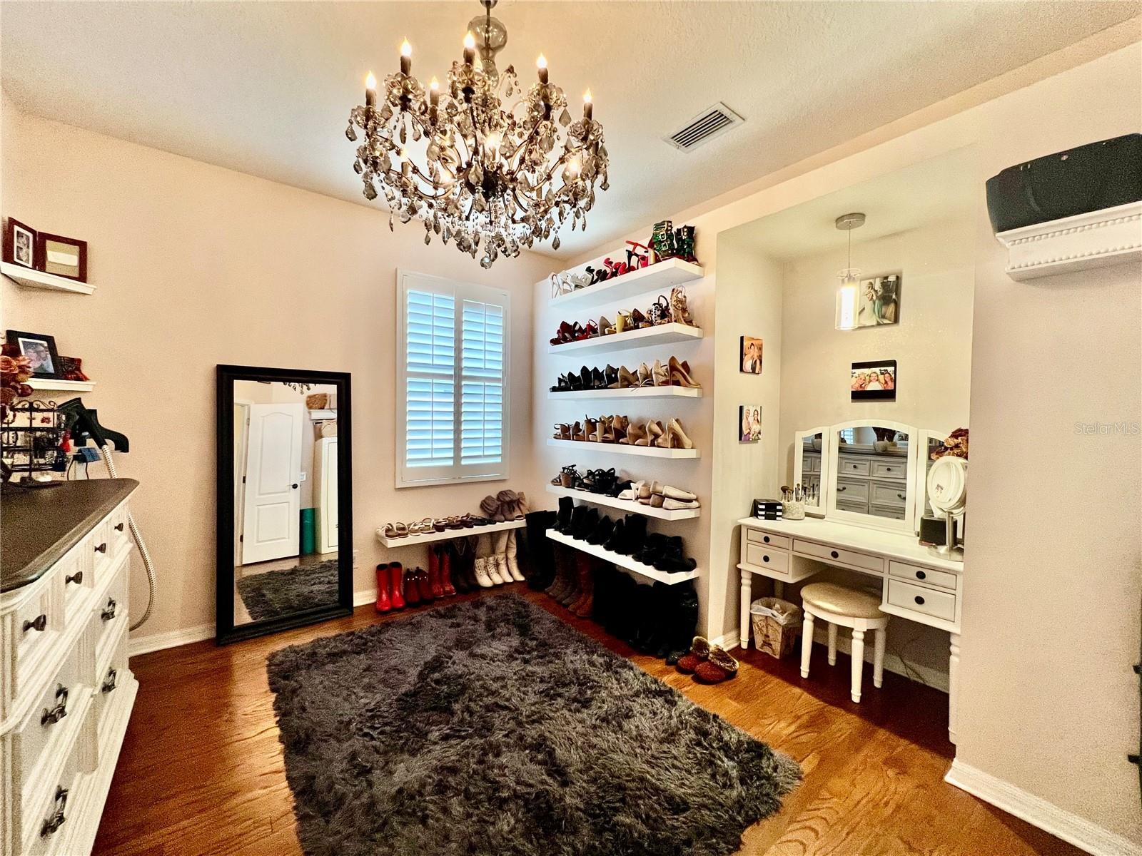 Image 26 of 33 For 9118 Whispering Willow Way