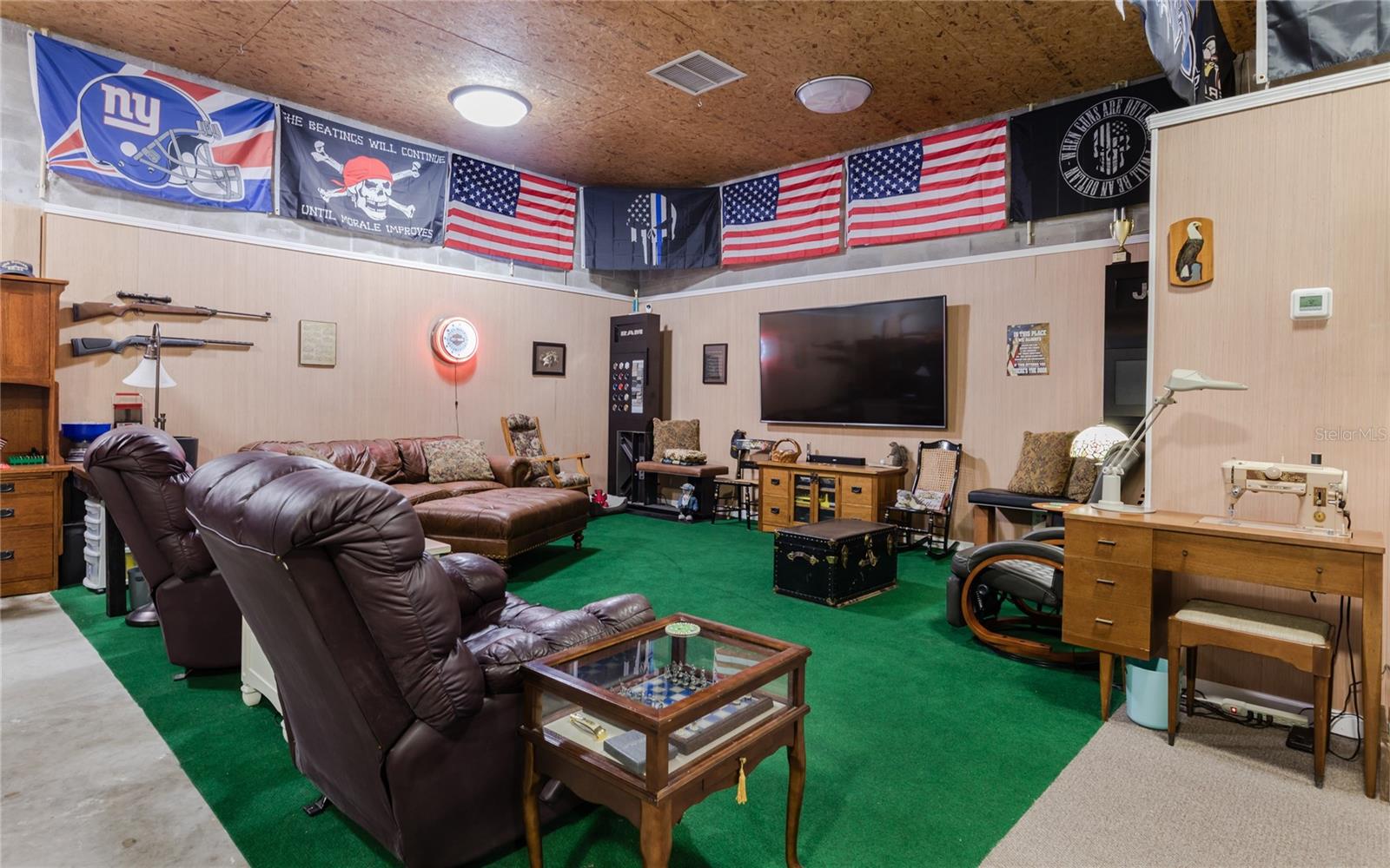 Image 22 of 36 For 16376 Chicopee Avenue