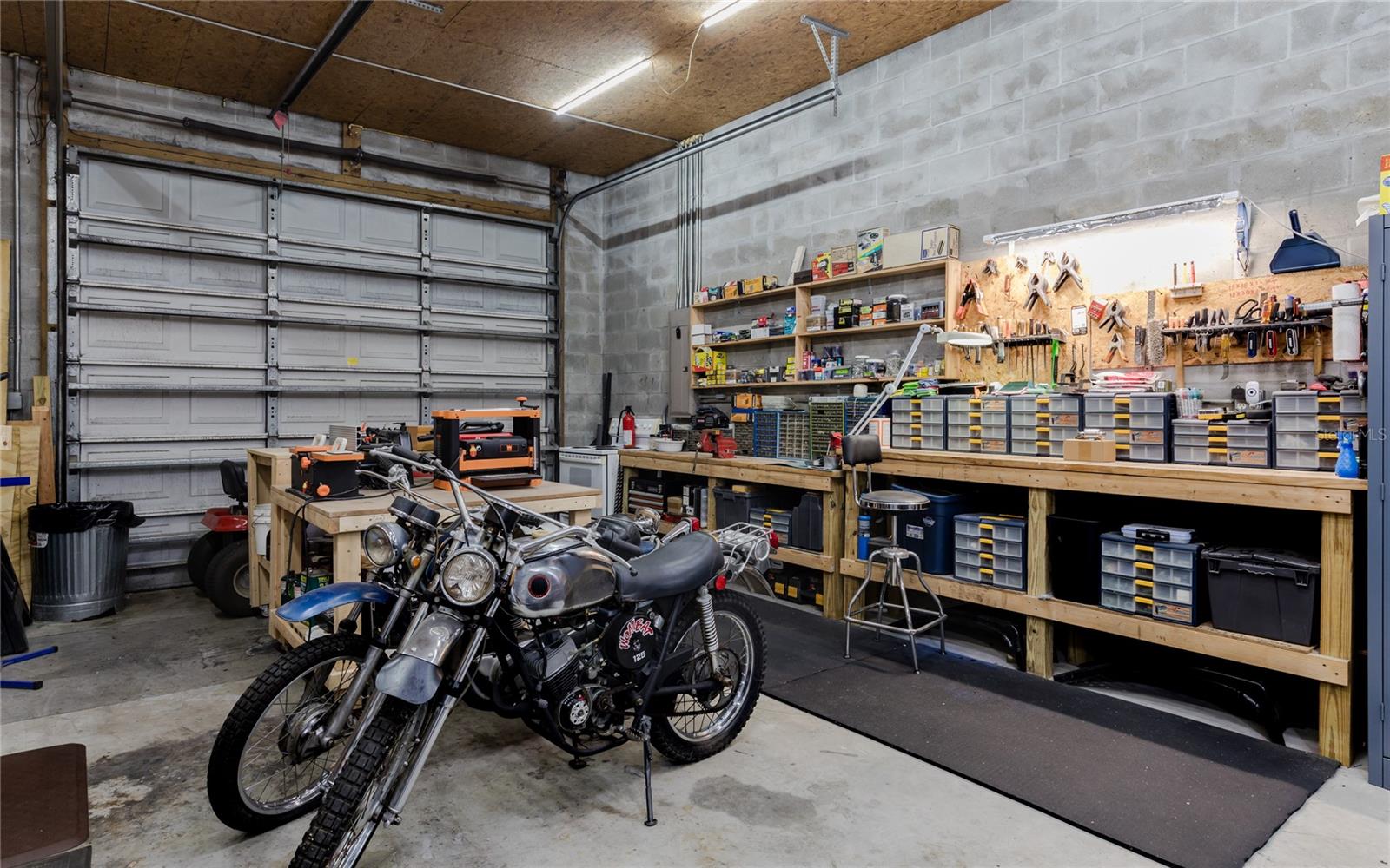 Image 23 of 36 For 16376 Chicopee Avenue