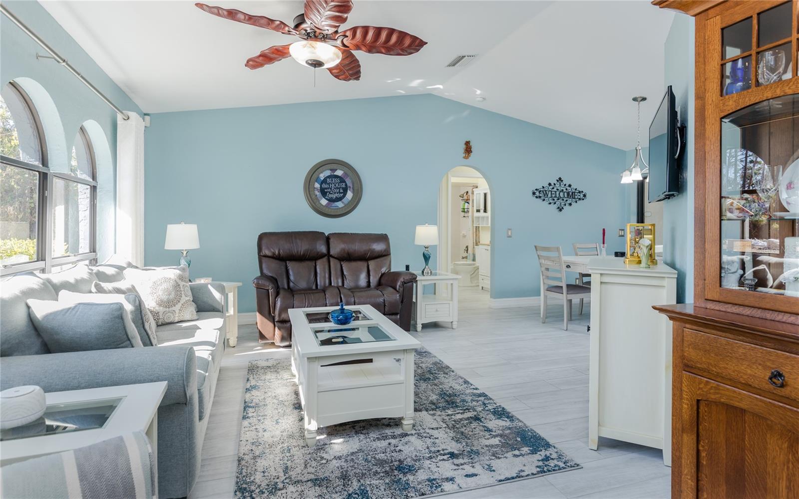 Image 6 of 36 For 16376 Chicopee Avenue