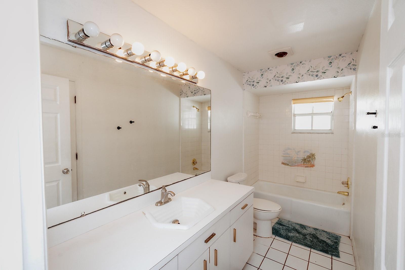 Image 16 of 25 For 403 Bigstaff Court