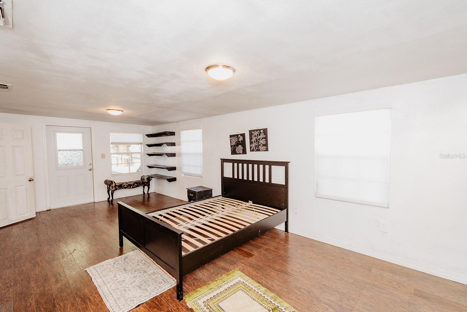 Image 22 of 25 For 403 Bigstaff Court