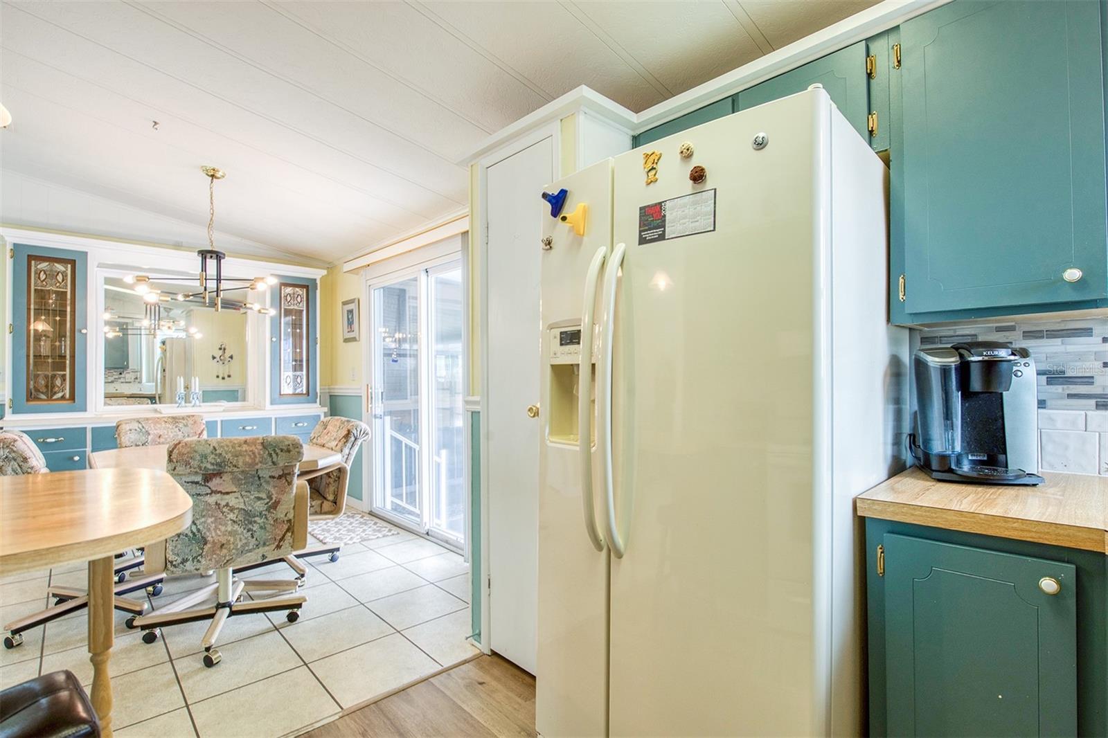 Image 11 of 40 For 83 Pelican Drive N