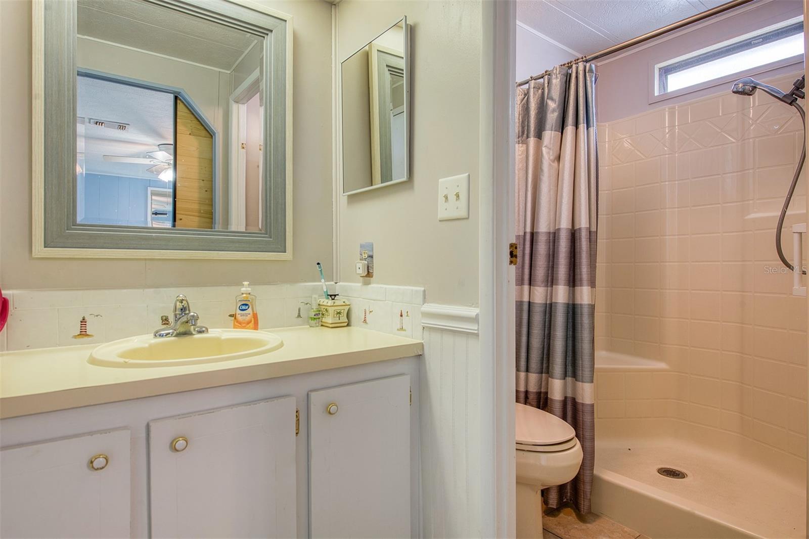 Image 17 of 40 For 83 Pelican Drive N