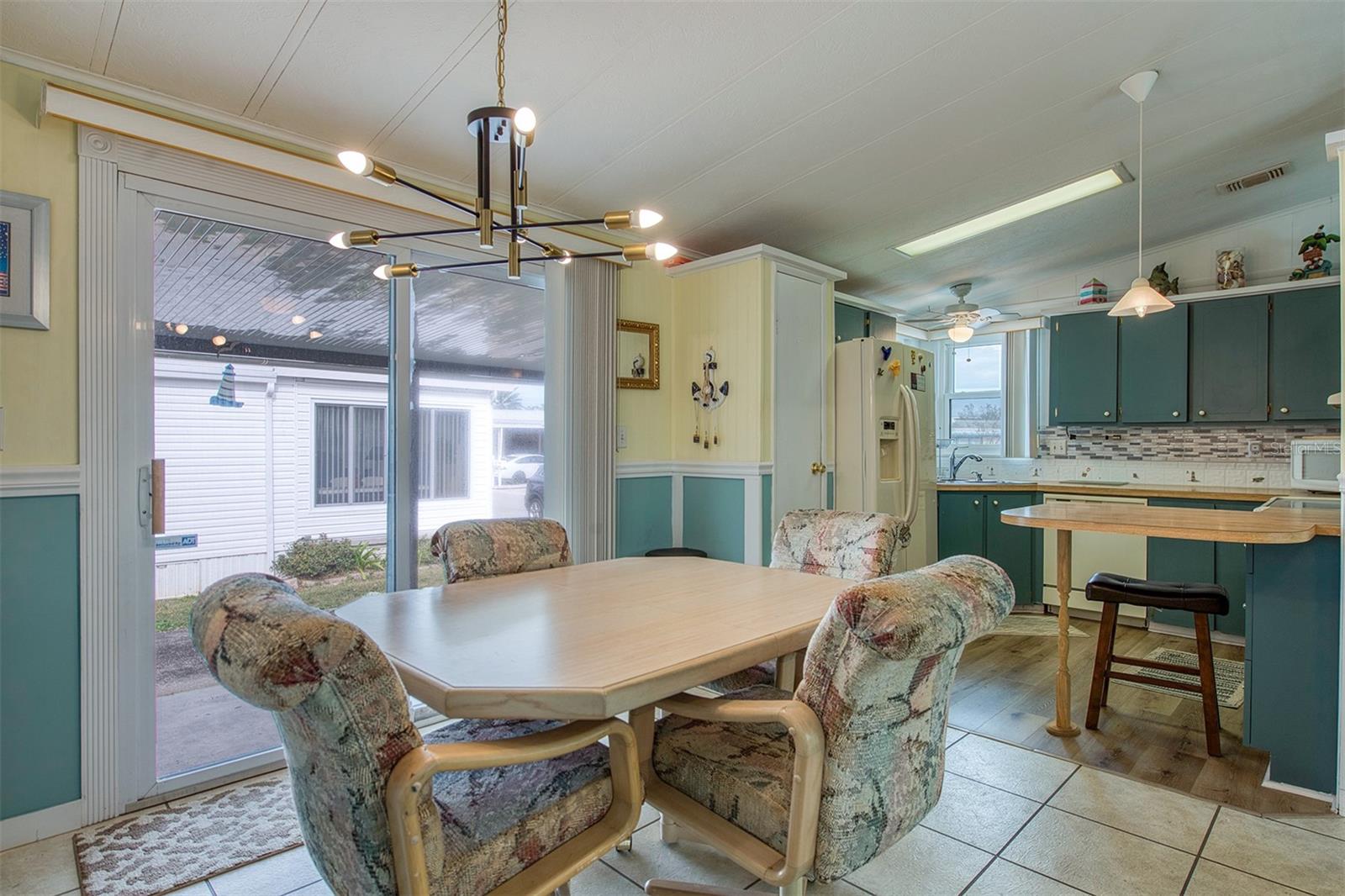 Image 7 of 40 For 83 Pelican Drive N