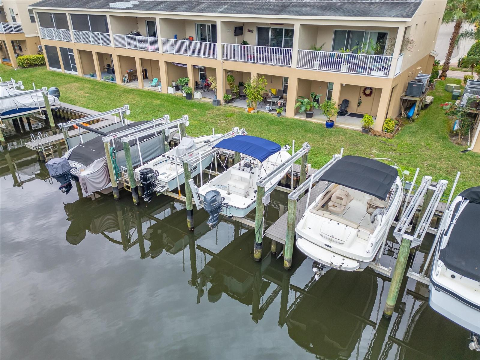 Image 4 of 92 For 829 Callista Cay Loop