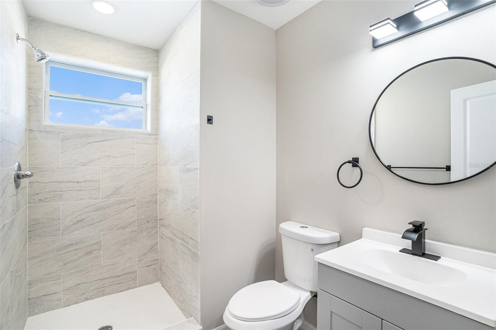 Image 10 of 25 For 3412 Springfield Drive