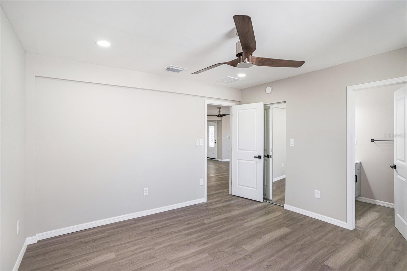 Image 12 of 25 For 3412 Springfield Drive