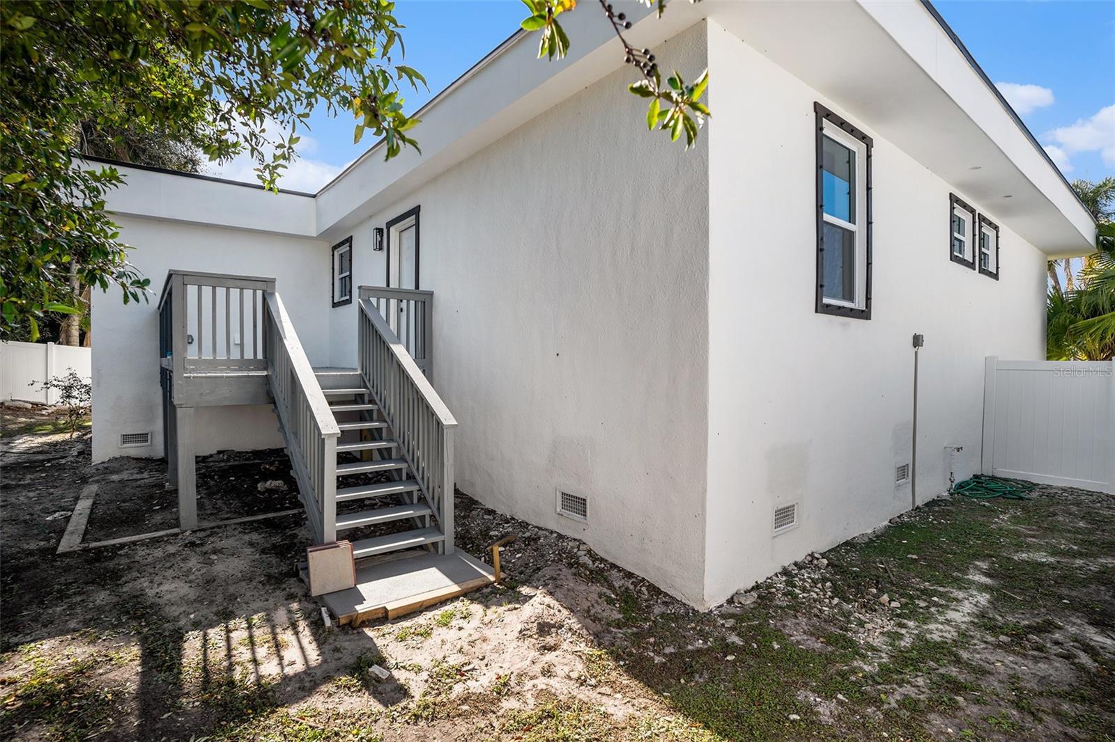 Image 22 of 25 For 3412 Springfield Drive