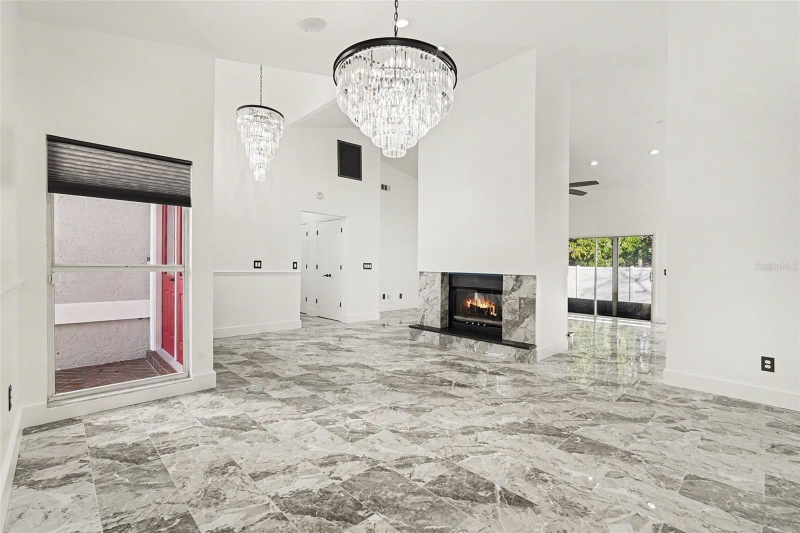 Image 11 of 37 For 905 Clearcreek Drive