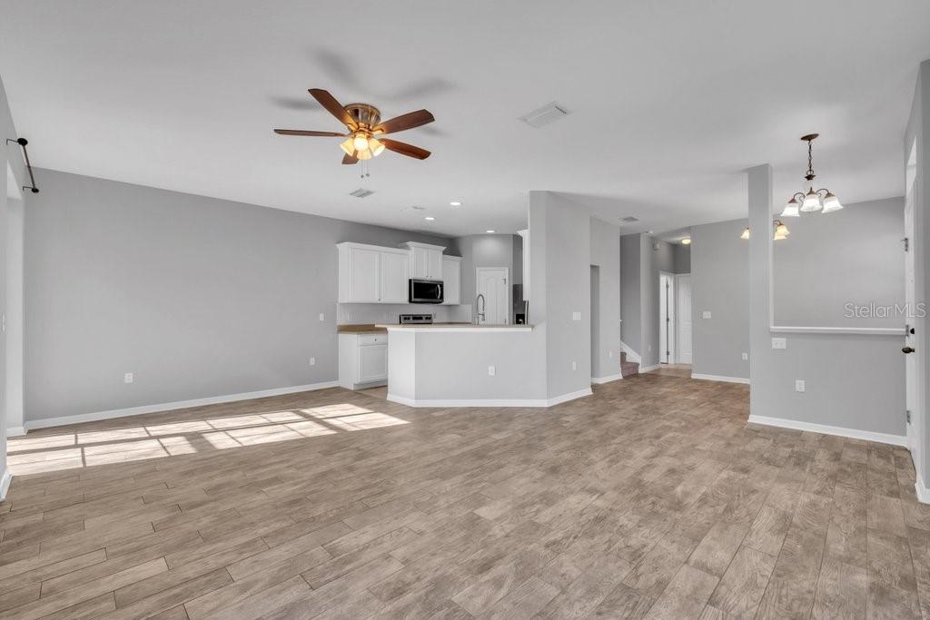 Image 4 of 38 For 16431 Kingletridge Avenue