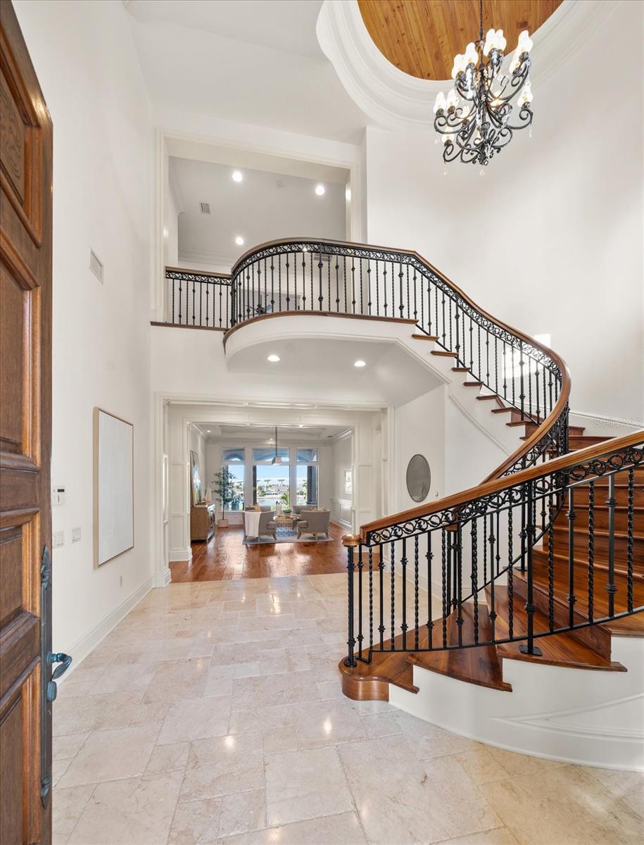 Image 17 of 98 For 118 Harbor View Lane