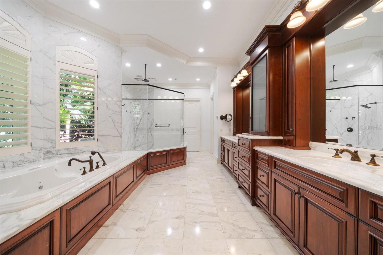 Image 46 of 98 For 118 Harbor View Lane