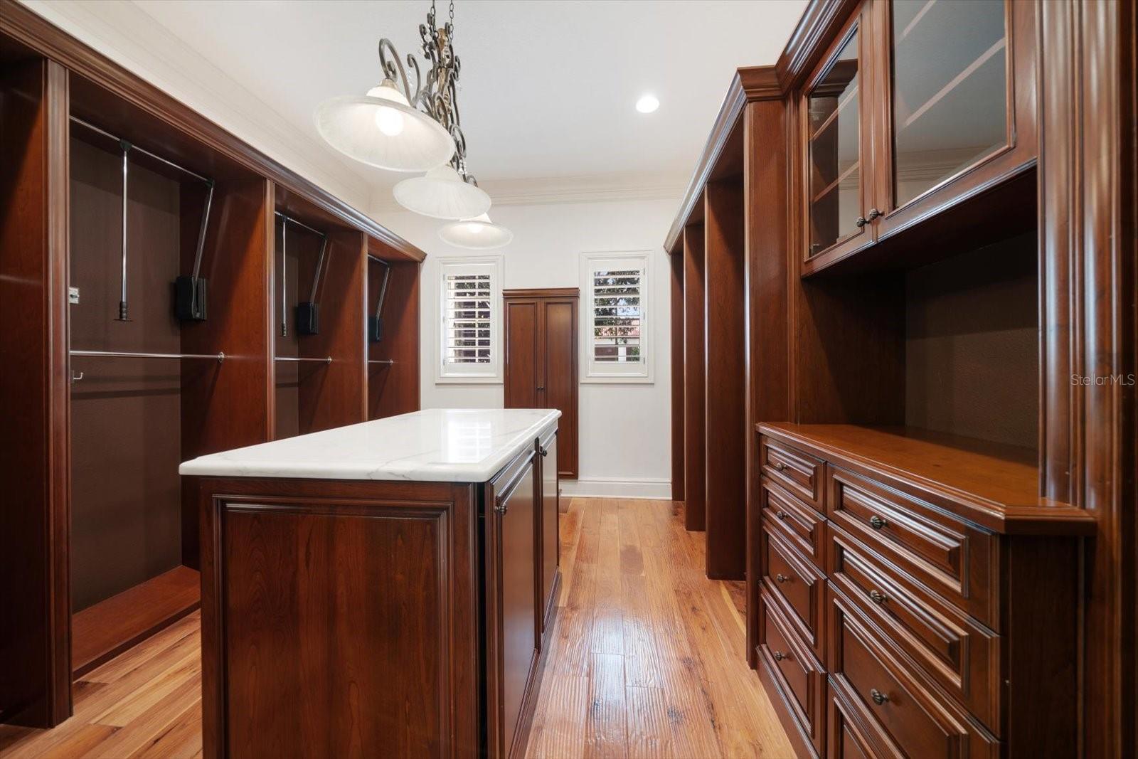 Image 50 of 98 For 118 Harbor View Lane