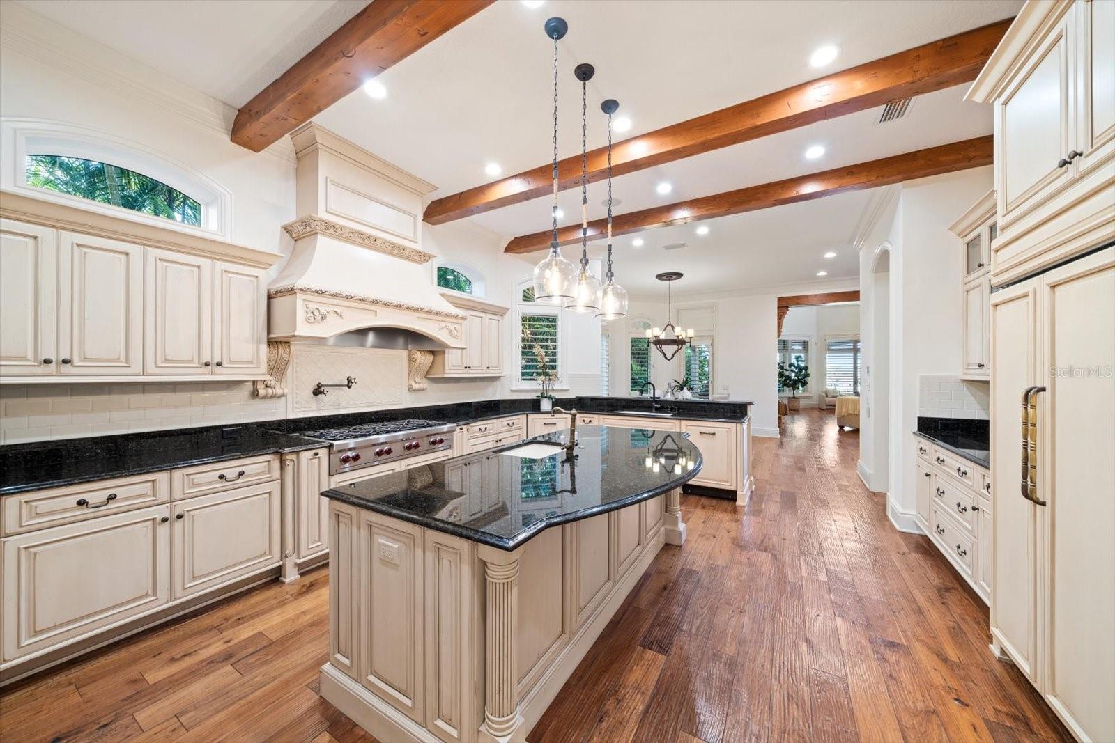 Image 7 of 98 For 118 Harbor View Lane