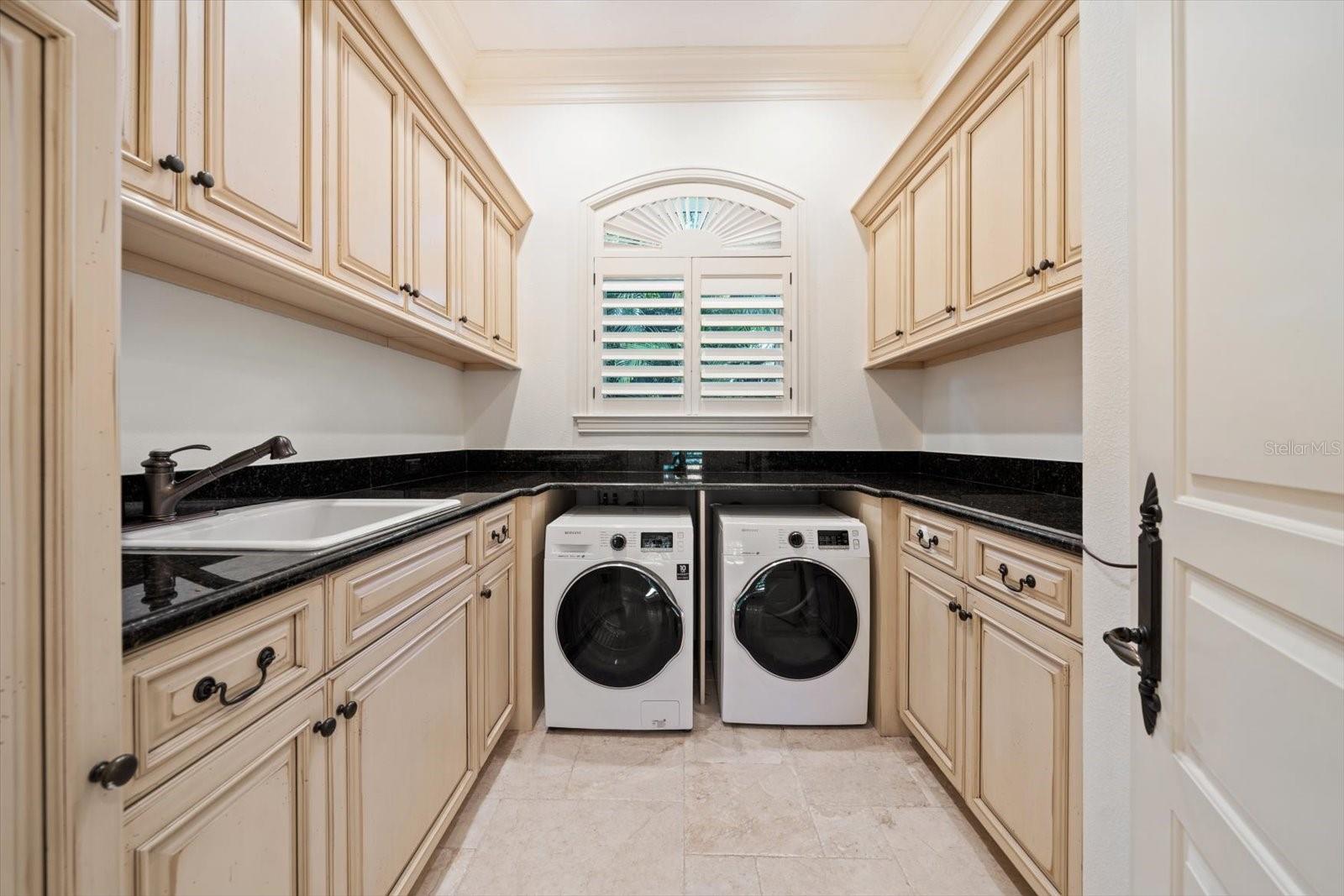 Image 71 of 98 For 118 Harbor View Lane