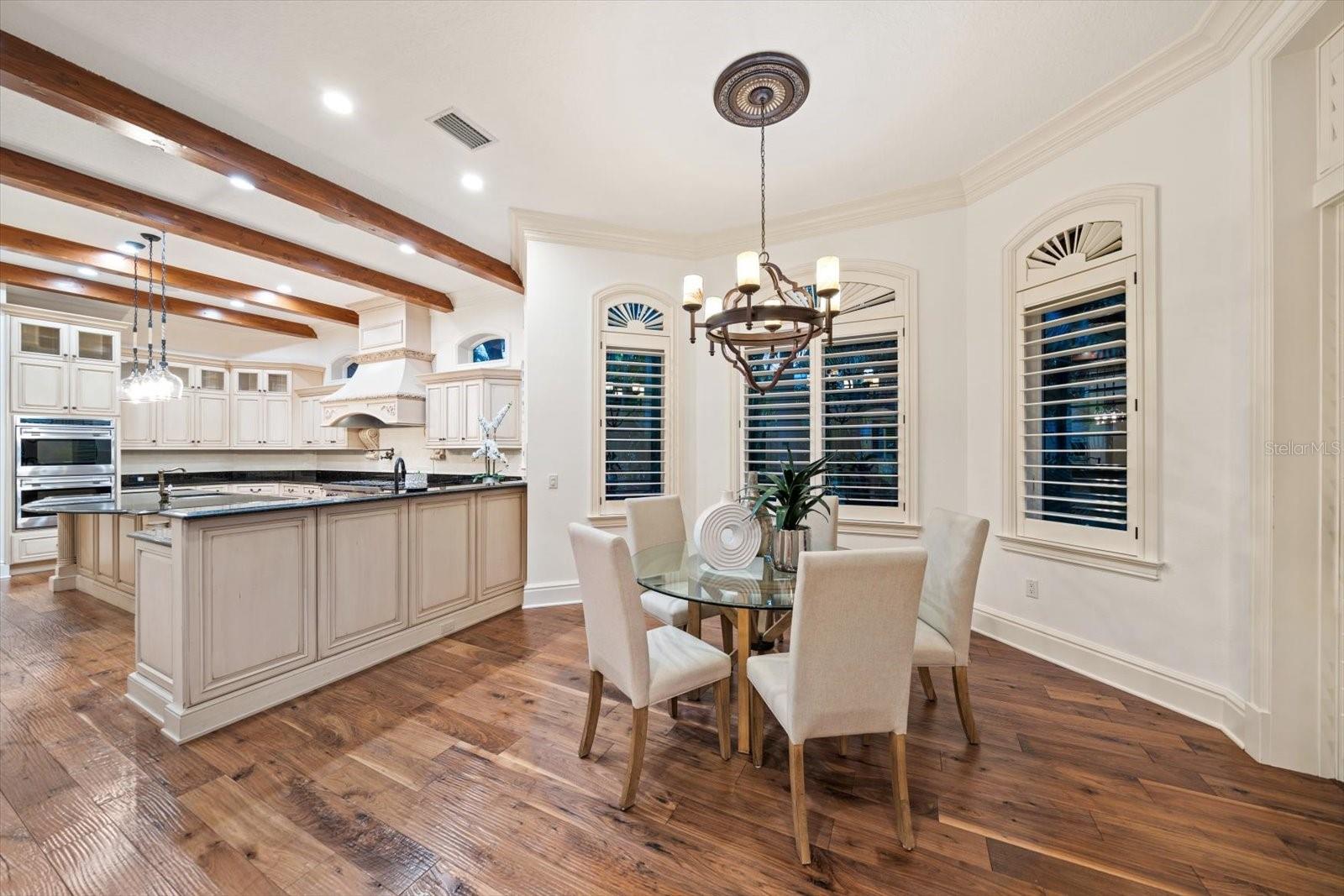 Image 8 of 98 For 118 Harbor View Lane